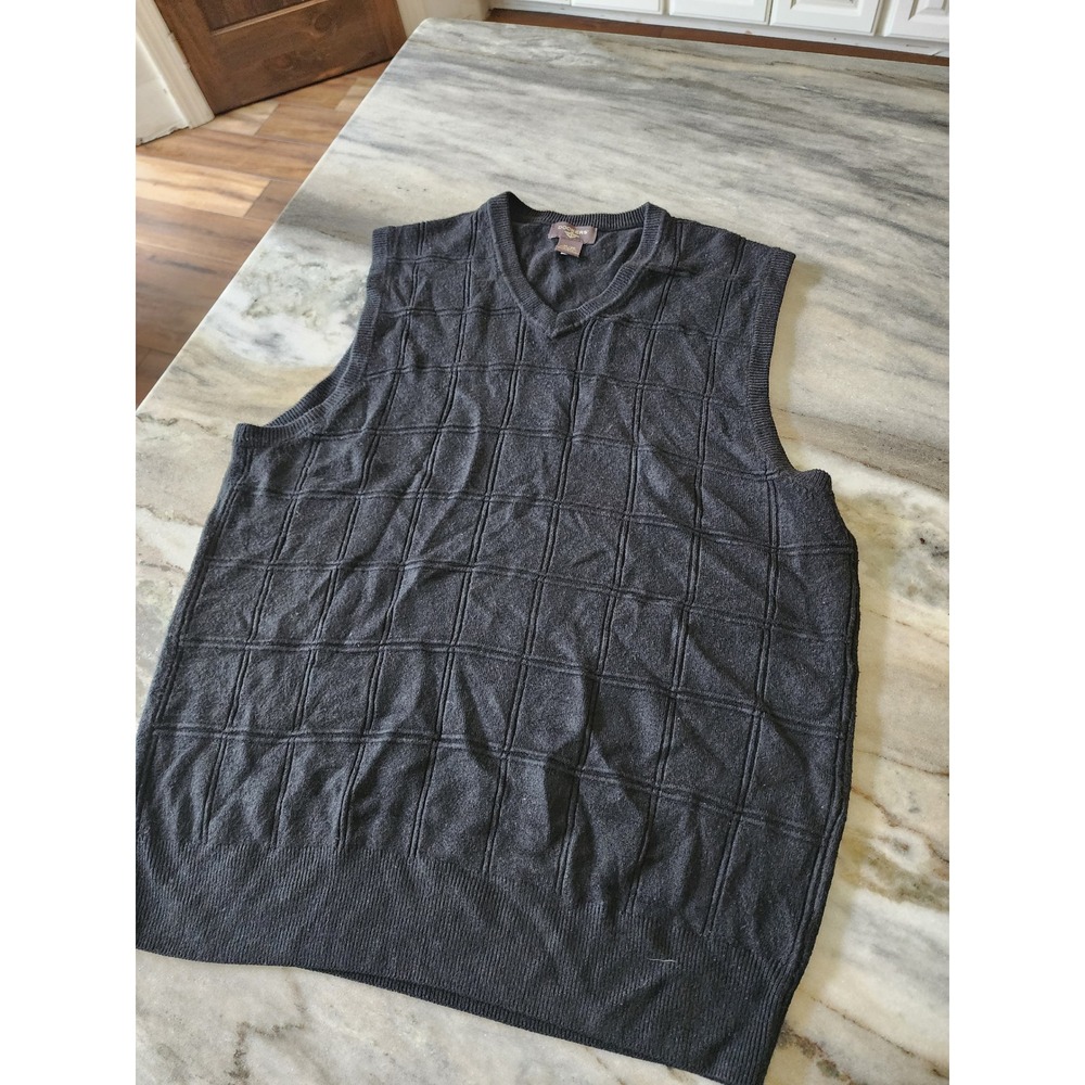 Dockers Mens XL Dark Grey Grid Textured V-Neck Sweater Vest Acrylic